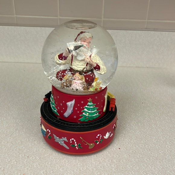 Vintage Christmas Coca-Cola Musical Snowglobe 🎅 - Picture 1 of 7